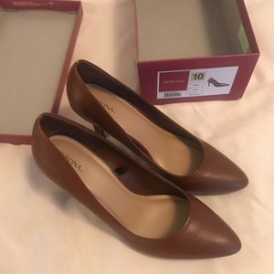 Brown high heels size 10